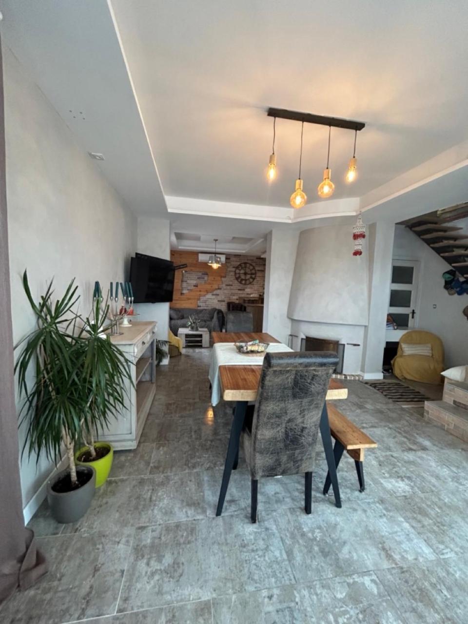 Comme A La Maison Narbonne Exteriör bild