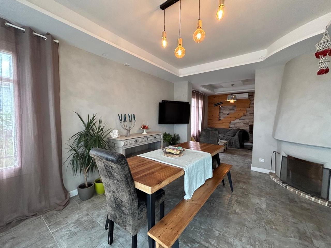 Comme A La Maison Narbonne Exteriör bild
