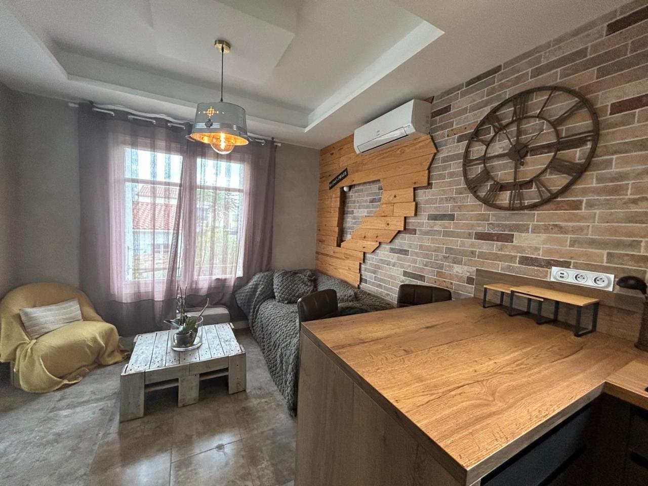Comme A La Maison Narbonne Exteriör bild